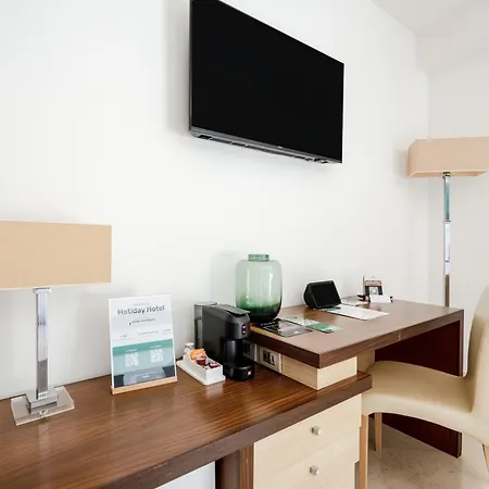 Hotel Hotiday Centro Storico 4*