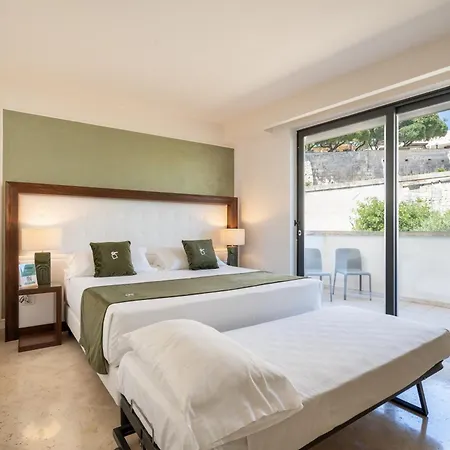 Hotiday Centro Storico Hotel