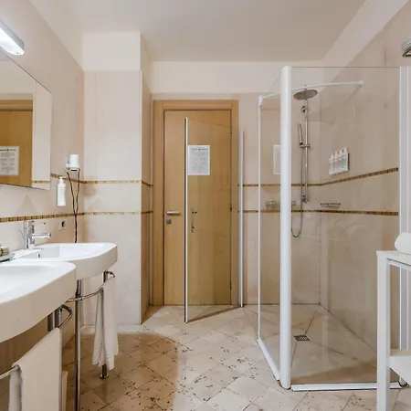 Hotiday Centro Storico Hotel 4*