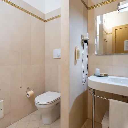 Hotiday Collection - מלון 4*