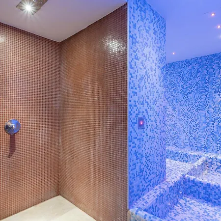 Hotiday Centro Storico 4* Οτράντο
