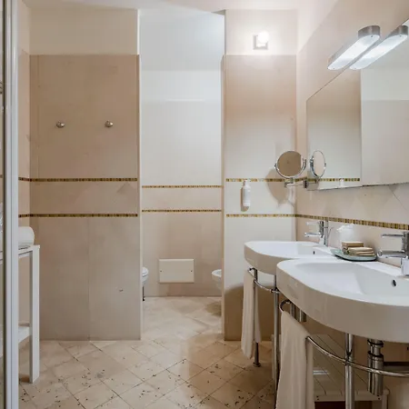 Hotiday Centro Storico 호텔 오트란토