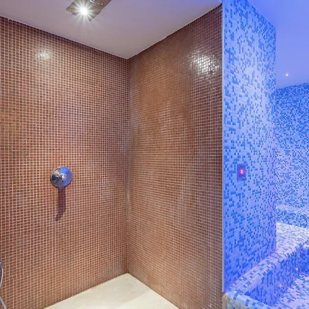 Hotiday Centro Storico 4* Отранто
