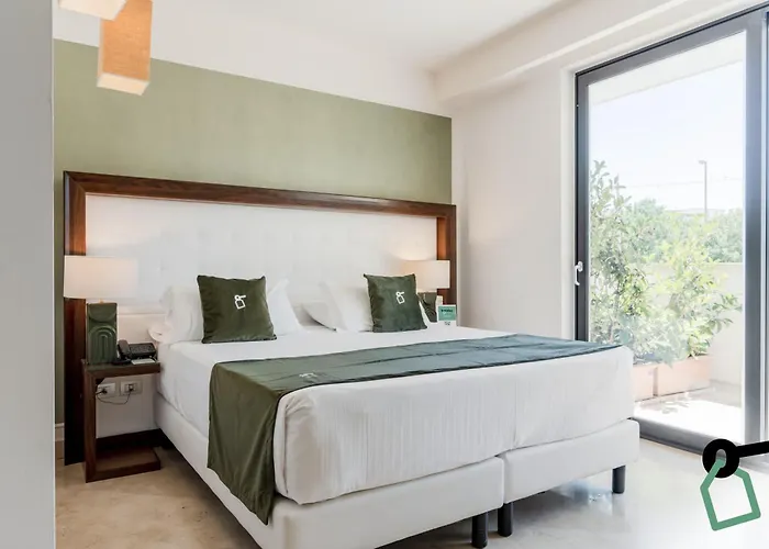 Hotel Hotiday Centro Storico 4*